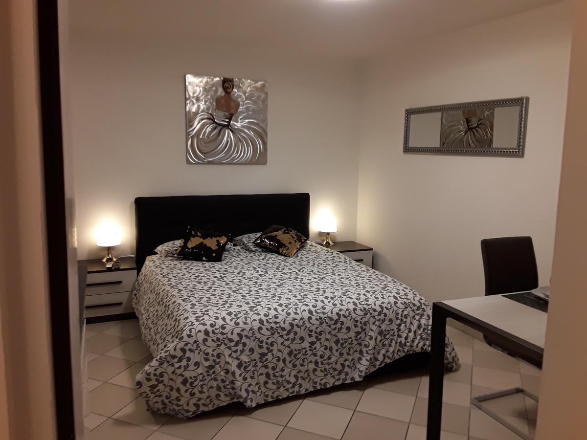 Holidays Homes Il Folletto Quartino ภายนอก รูปภาพ