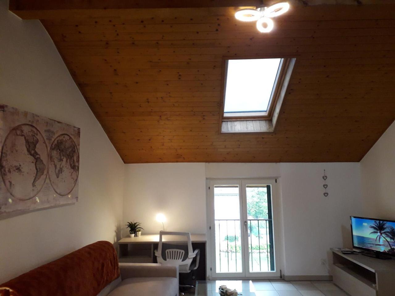 Holidays Homes Il Folletto Quartino ภายนอก รูปภาพ